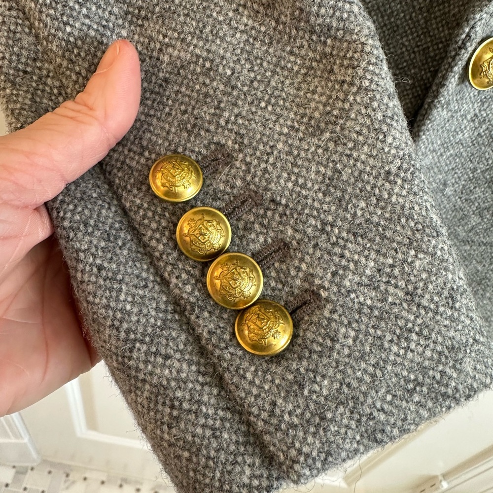J. Crew Gray Blazer with Notched Lapels and Tailored Fit - Picture 8 of 9